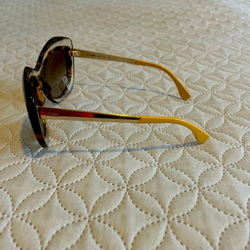 Fendi Butterfly Crystal Havana Honey Gold FF 0029/S Sunglasses - Picture 3 of 4